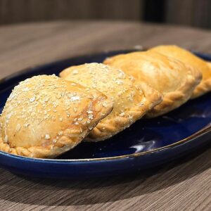 Empanada carne o pollo